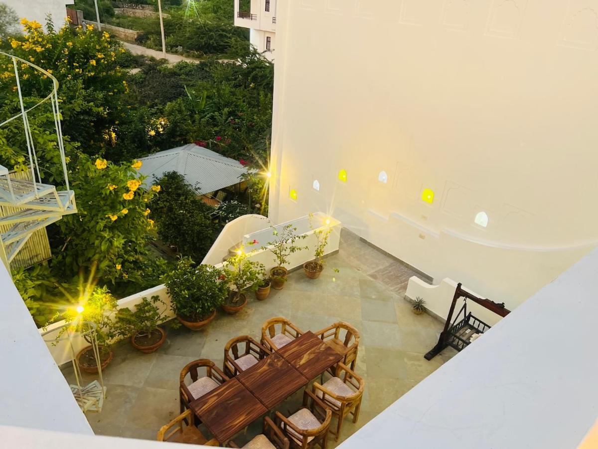 Mosaics Guest House Jaipur Bagian luar foto