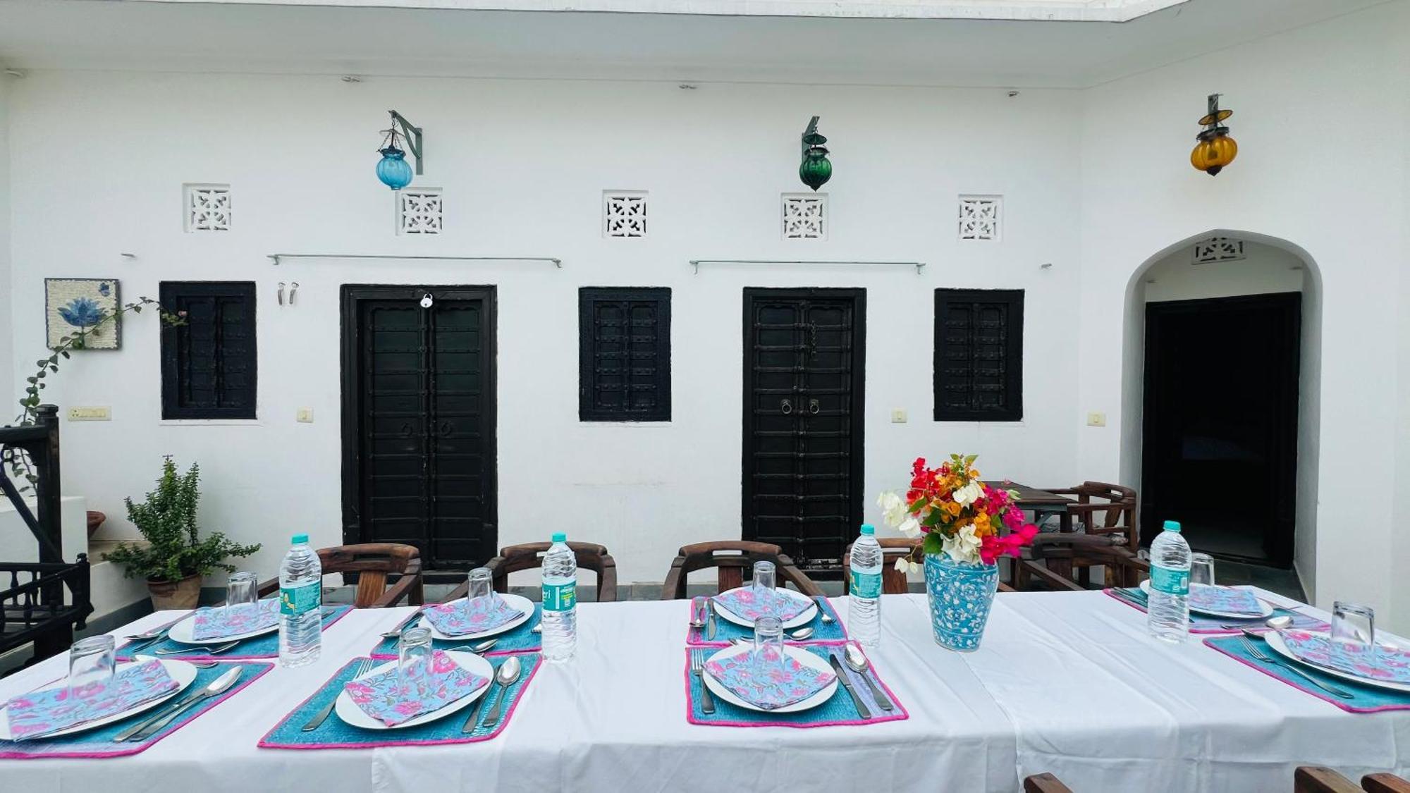 Mosaics Guest House Jaipur Bagian luar foto
