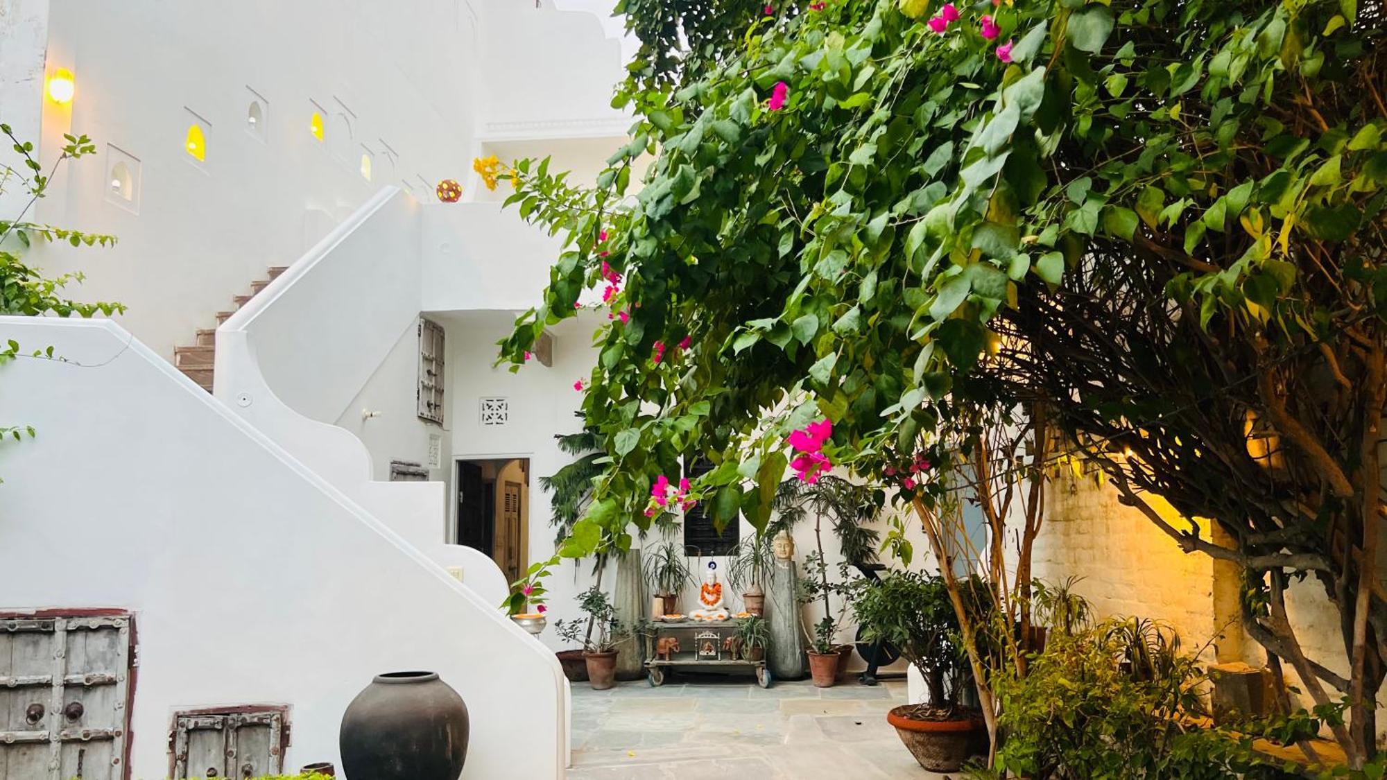 Mosaics Guest House Jaipur Bagian luar foto