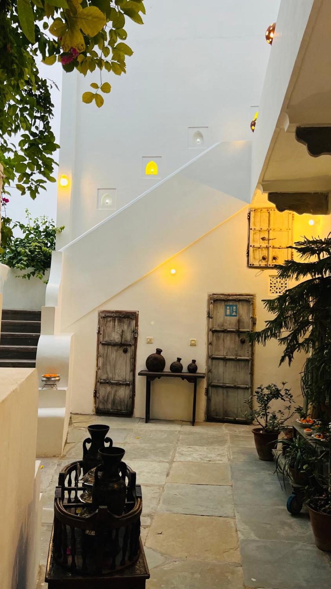 Mosaics Guest House Jaipur Bagian luar foto